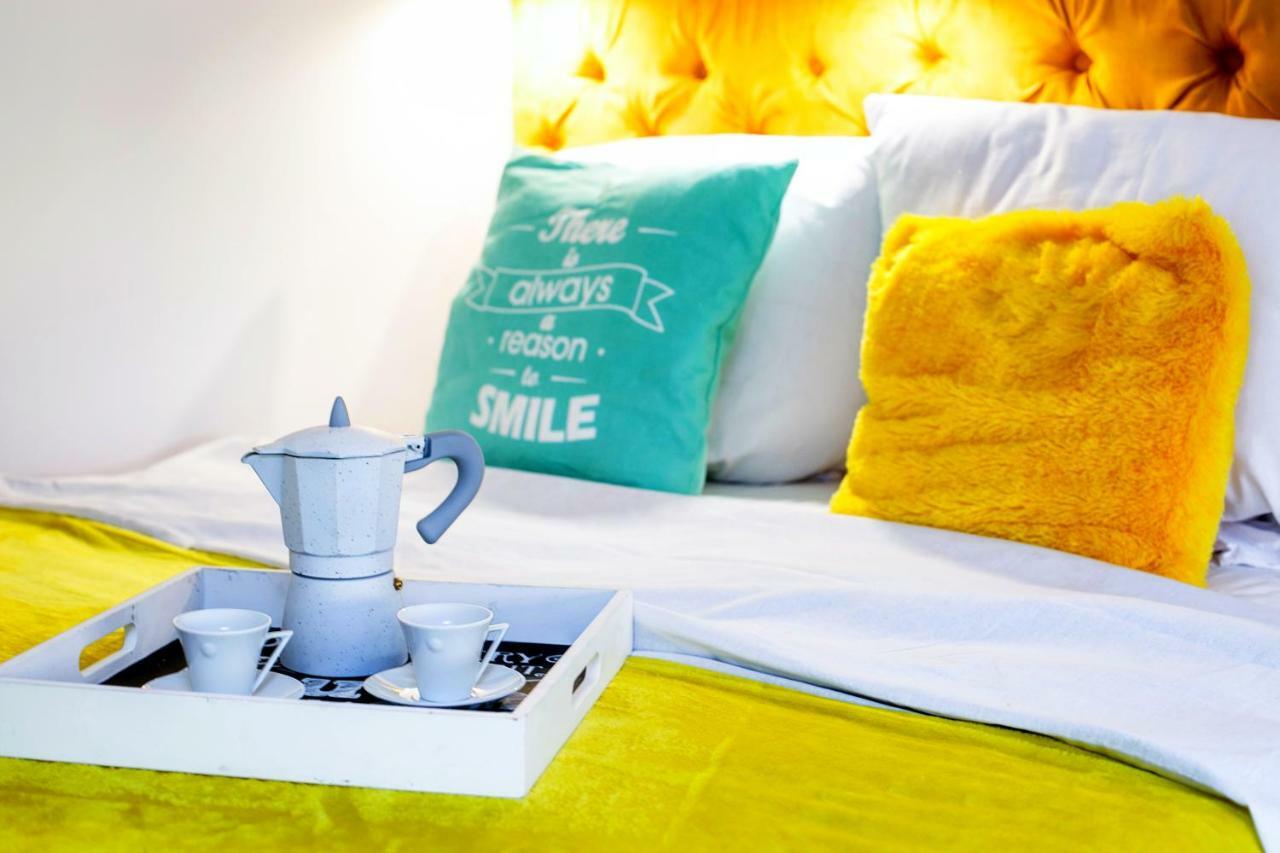 Berg Apartament Yellow กดัญสก์ ภายนอก รูปภาพ