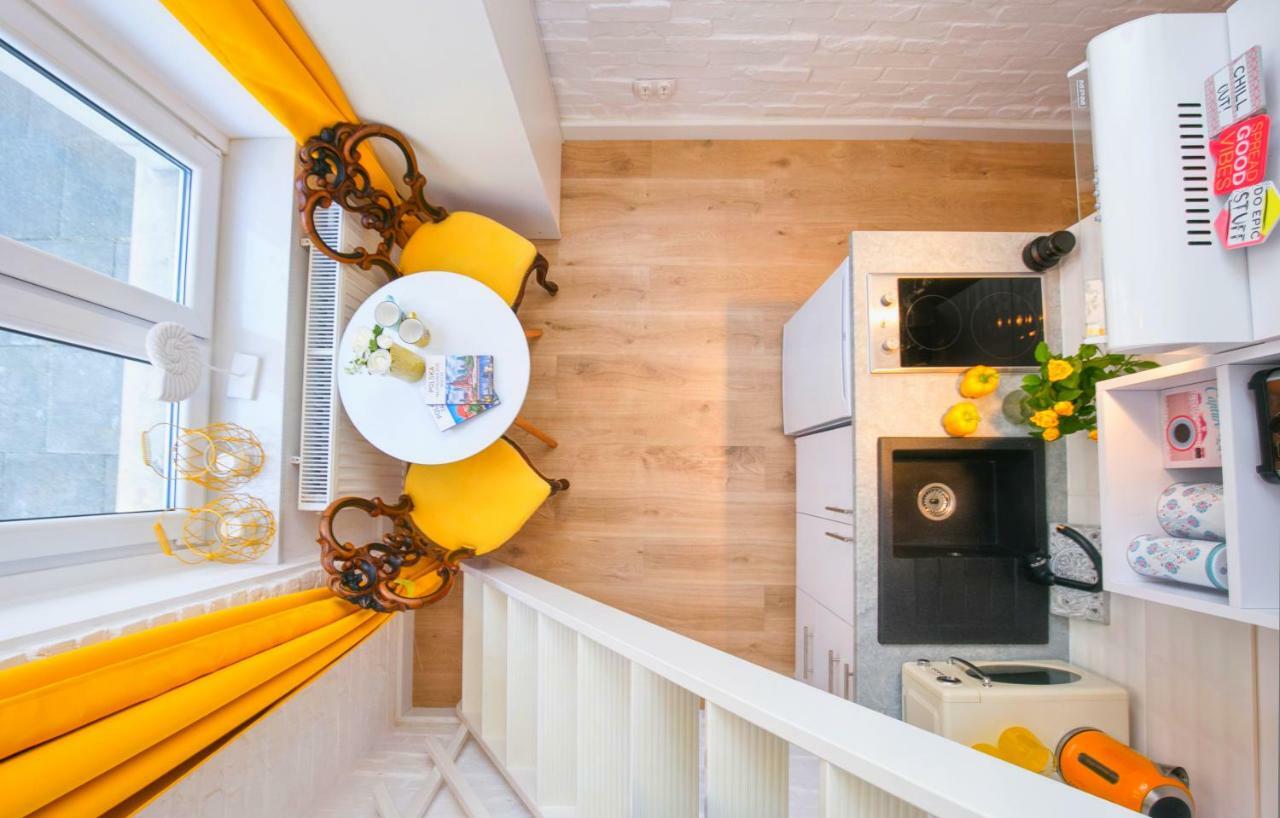 Berg Apartament Yellow กดัญสก์ ภายนอก รูปภาพ
