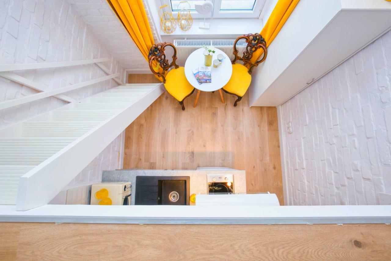 Berg Apartament Yellow กดัญสก์ ภายนอก รูปภาพ