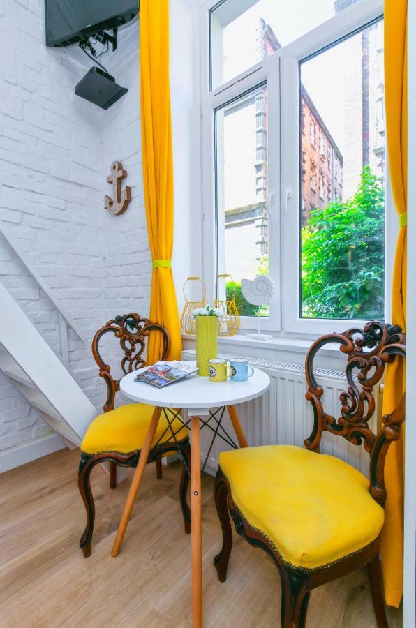 Berg Apartament Yellow กดัญสก์ ภายนอก รูปภาพ